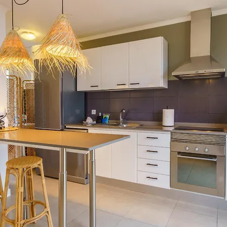 Victoria Dreamhouse - 2br Seaviews Terrace 아파트